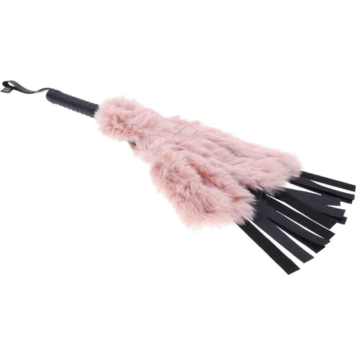 Fouet en fausse fourrure - Sportsheets - Sex & Mischief Brat Faux Fur Flogger Sportsheets Sensations plus