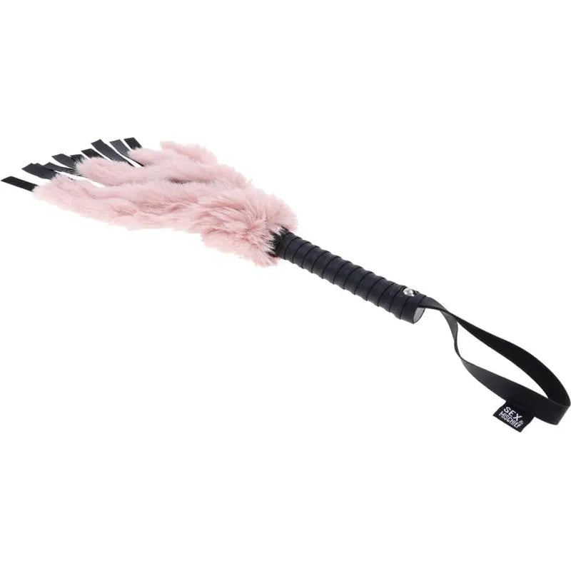 Fouet en fausse fourrure - Sportsheets - Sex & Mischief Brat Faux Fur Flogger Sportsheets Sensations plus